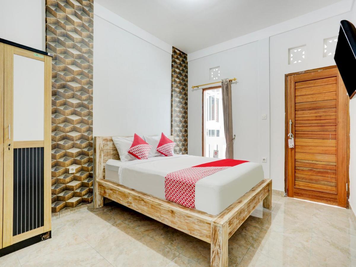 Oyo Flagship 90756 Melasti Hills Room & Cafe Ungasan Zewnętrze zdjęcie