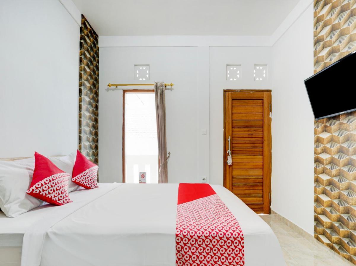 Oyo Flagship 90756 Melasti Hills Room & Cafe Ungasan Zewnętrze zdjęcie